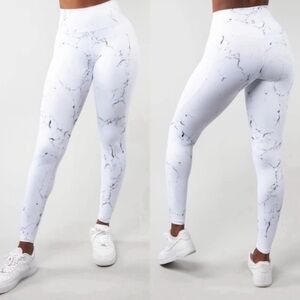 NWT BuffBunny High Rise Limitless Leggings small - White Marble